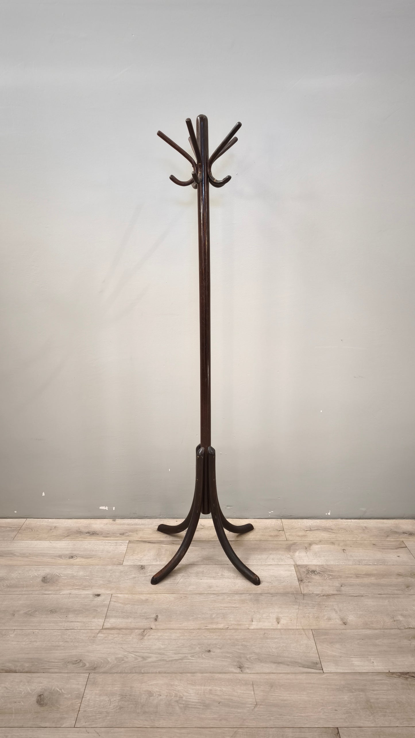 89121 Appendiabiti a piantana stile Thonet