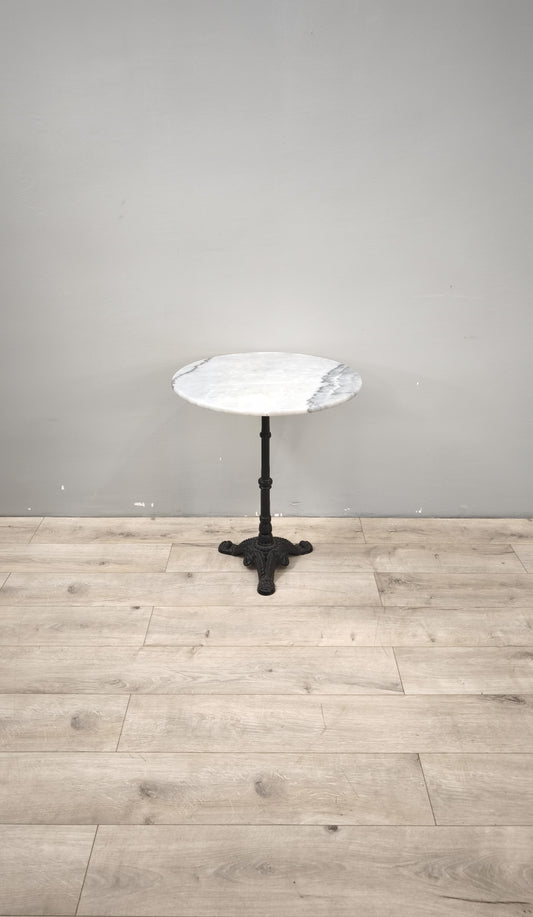 89130 Tavolino da bistrot con base in ghisa e piano in marmo