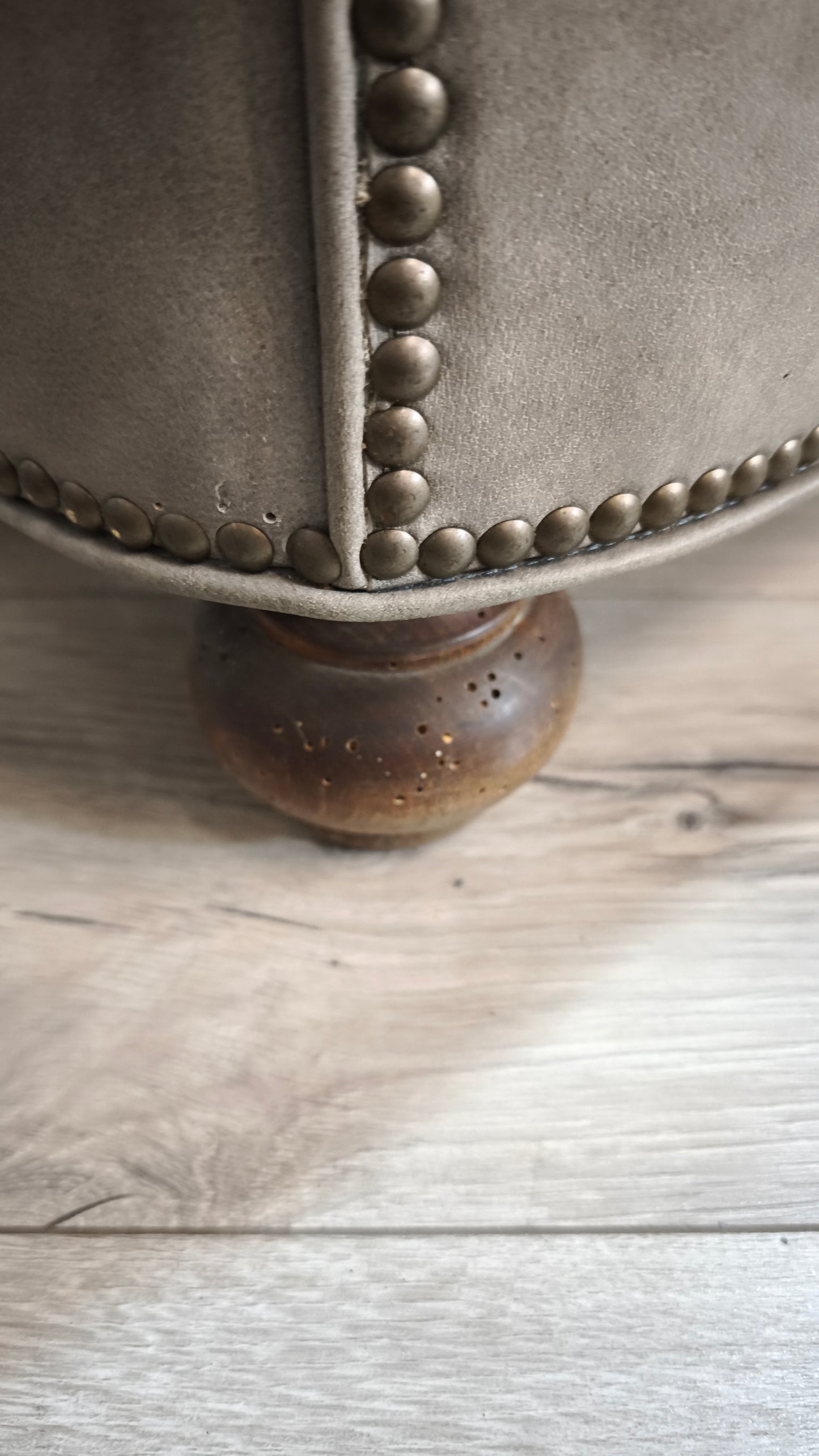 89142 Divano Chester grigio due posti in pelle