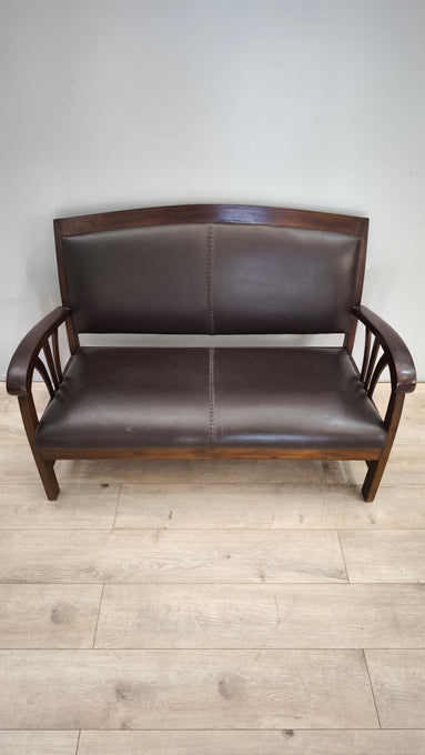 89144 Divanetto in legno e pelle marrone