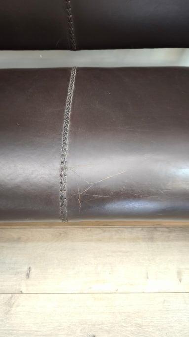 89144 Divanetto in legno e pelle marrone