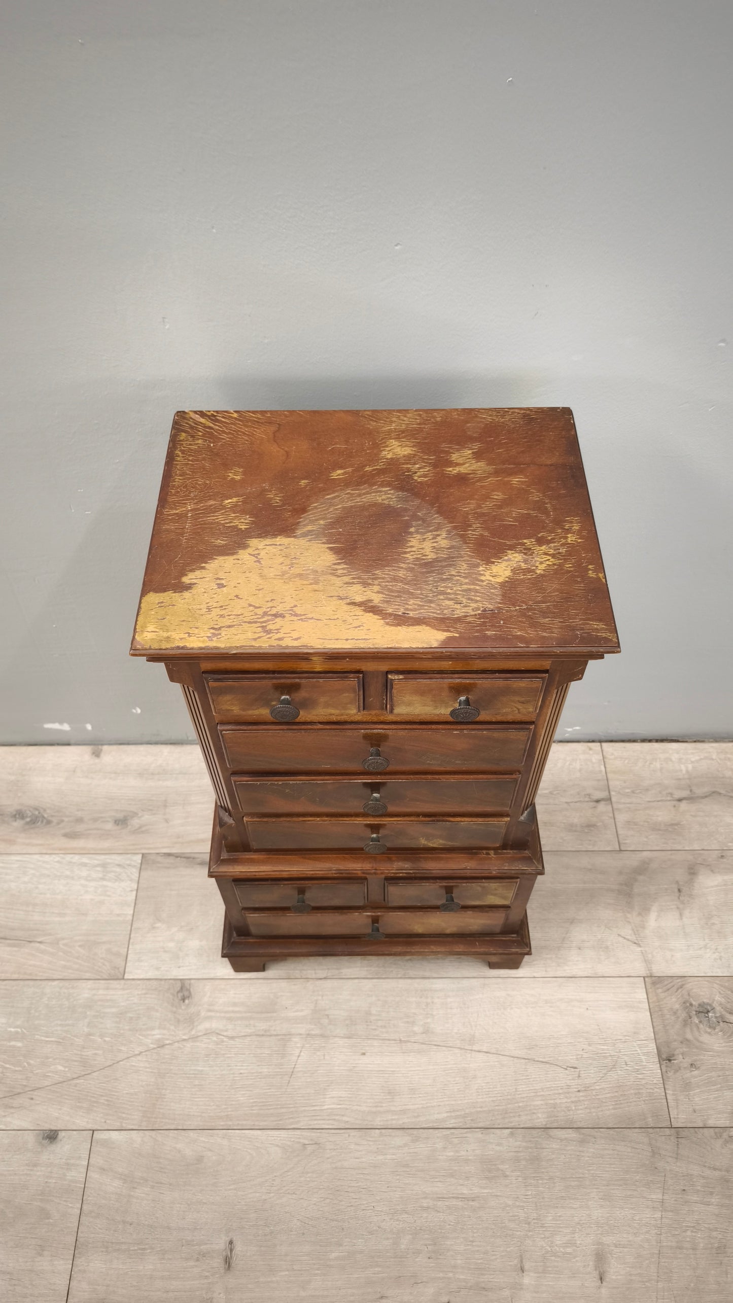 89148 Mobiletto in legno con cassetti