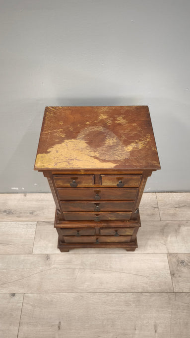 89148 Mobiletto in legno con cassetti