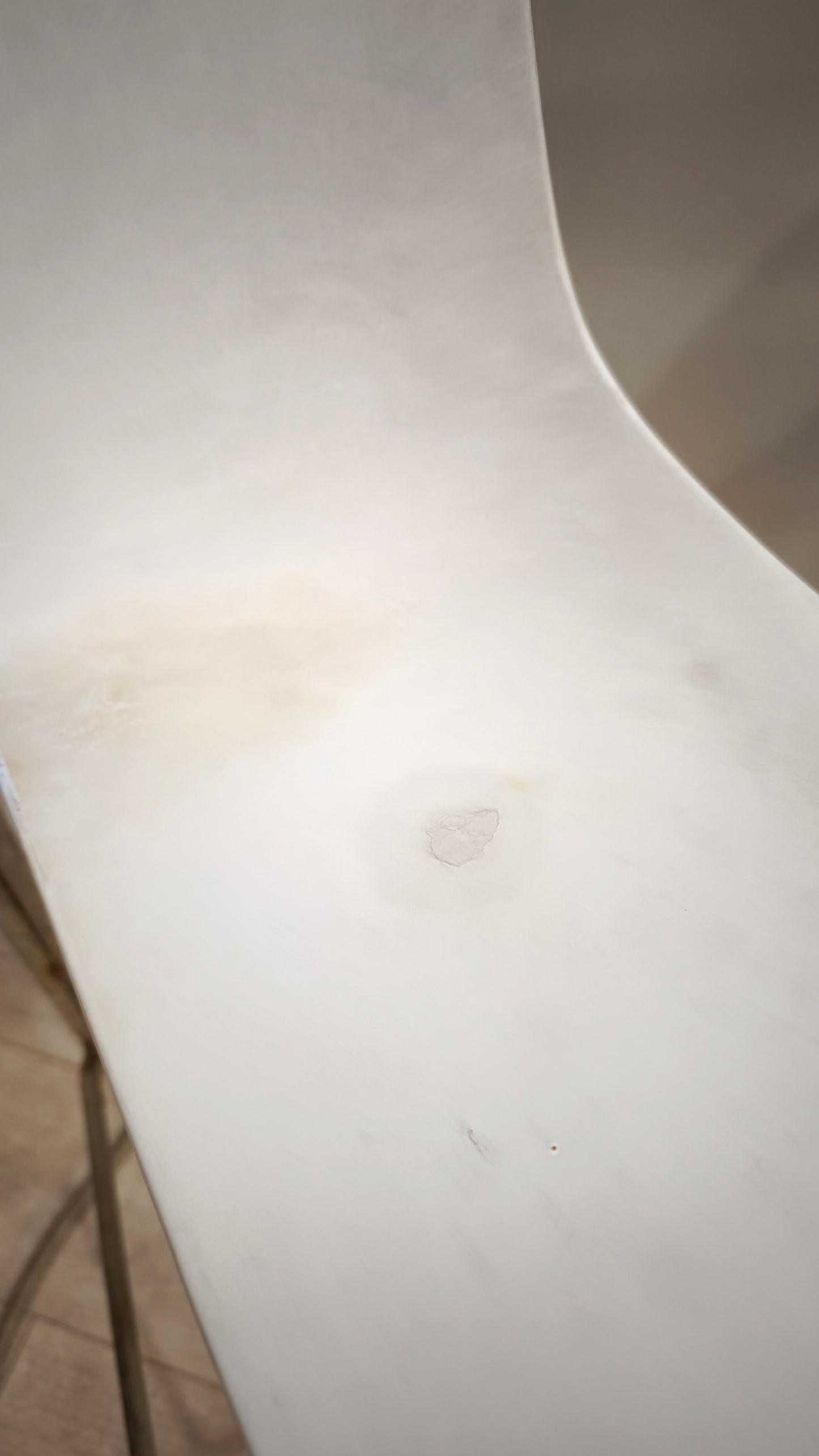 89141 Sgabello Ray-Chair con struttura in metallo e seduta in plastica bianca