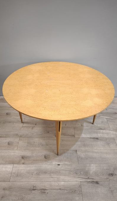 89211 Tavolo rotondo in legno chiaro di Bruno Mathsson