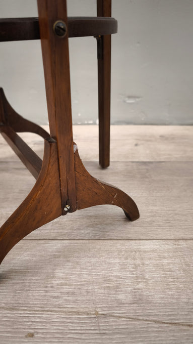 89201  Servo muto in legno