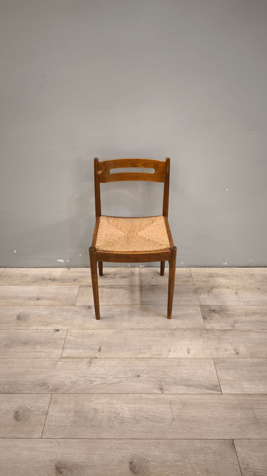 89260 Sedia con struttura in legno e seduta in paglia