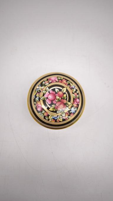 88945 Scatolina in ceramica Wedgwood Clio