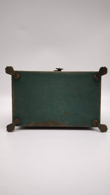 88904 Piccolo portagioie a forma di comò rivestito in pelle