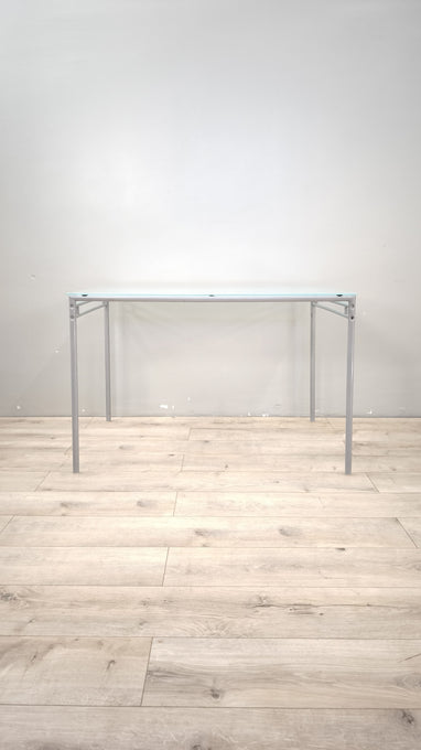 89330 Tavolo con piano in vetro satinato