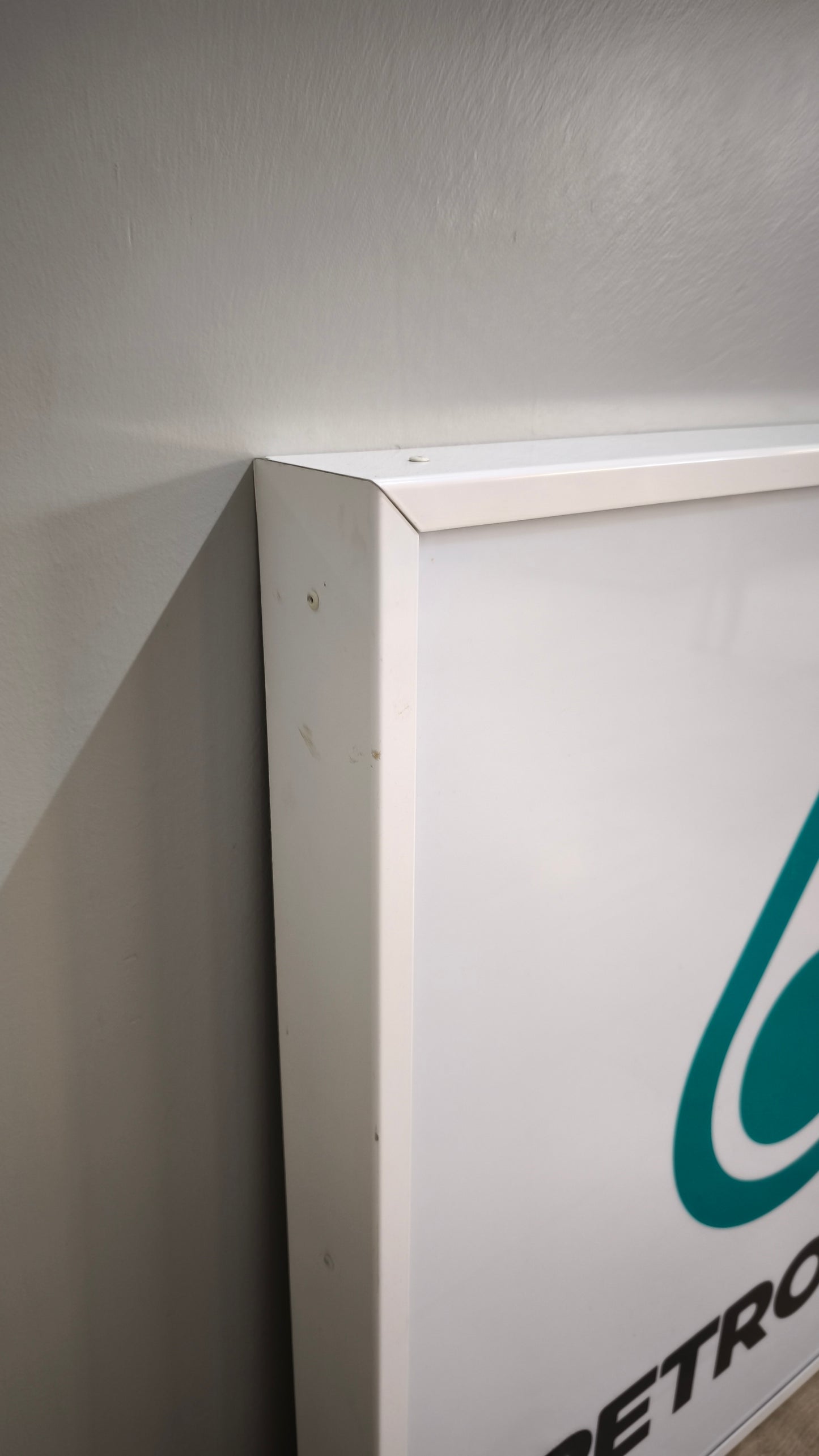 89268 Insegna luminosa Petronas