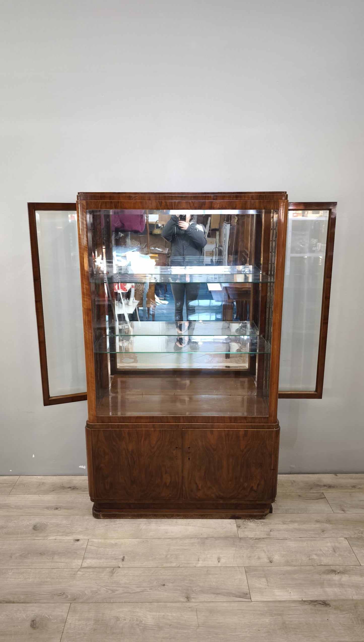 89405 Vetrinetta stile art déco con sportelli laterali