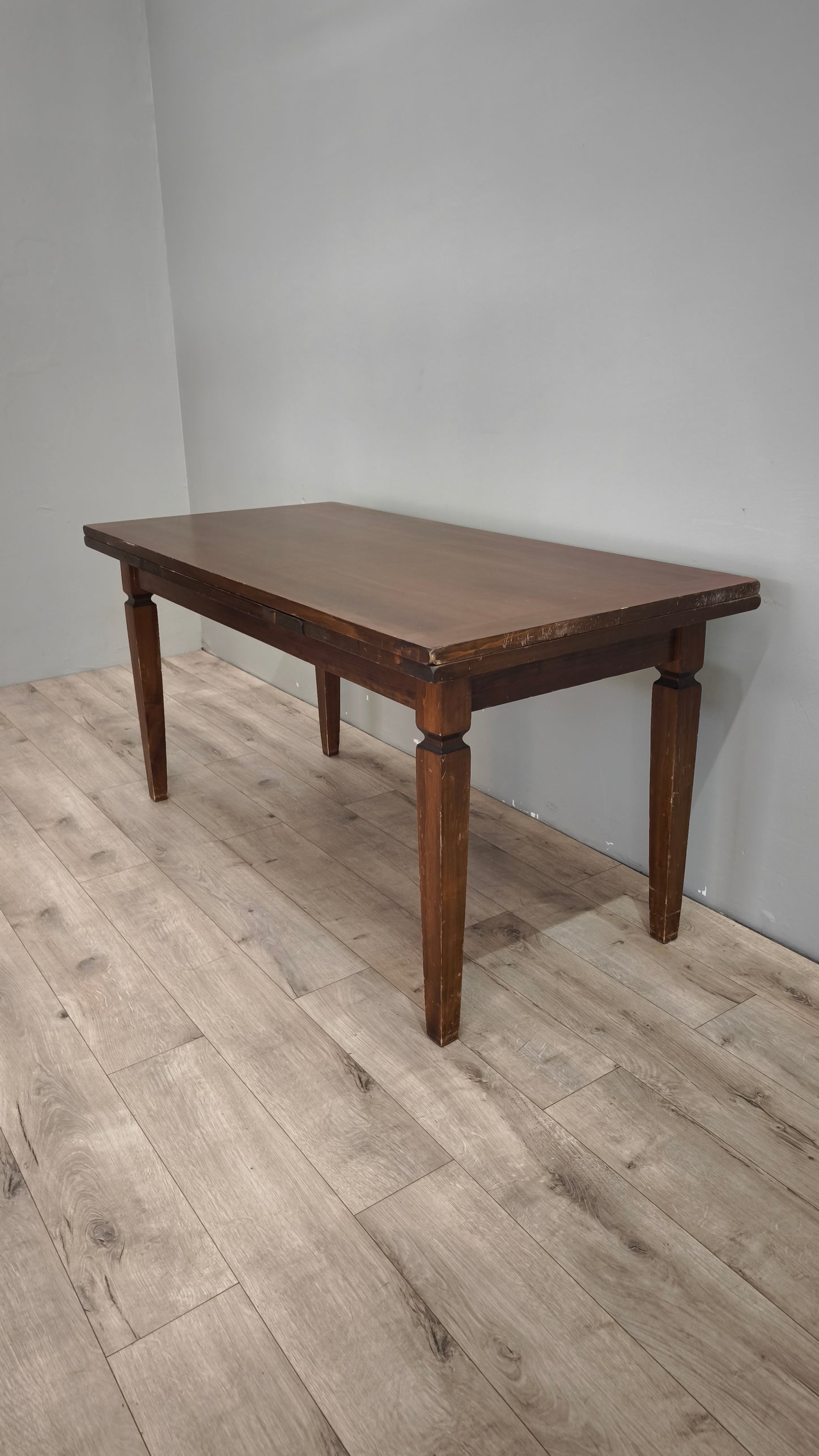 89406 Tavolo allungabile in legno