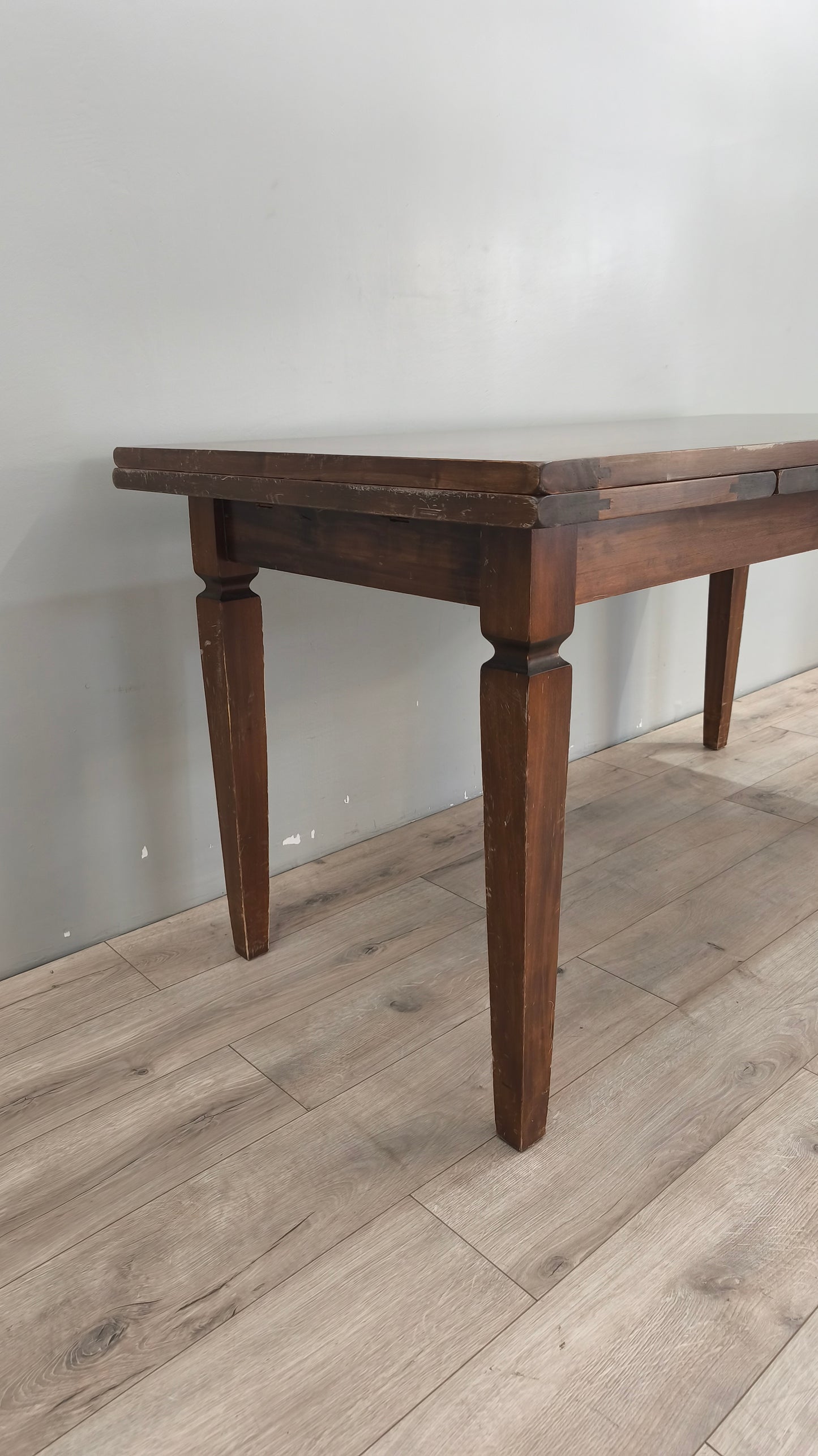 89406 Tavolo allungabile in legno