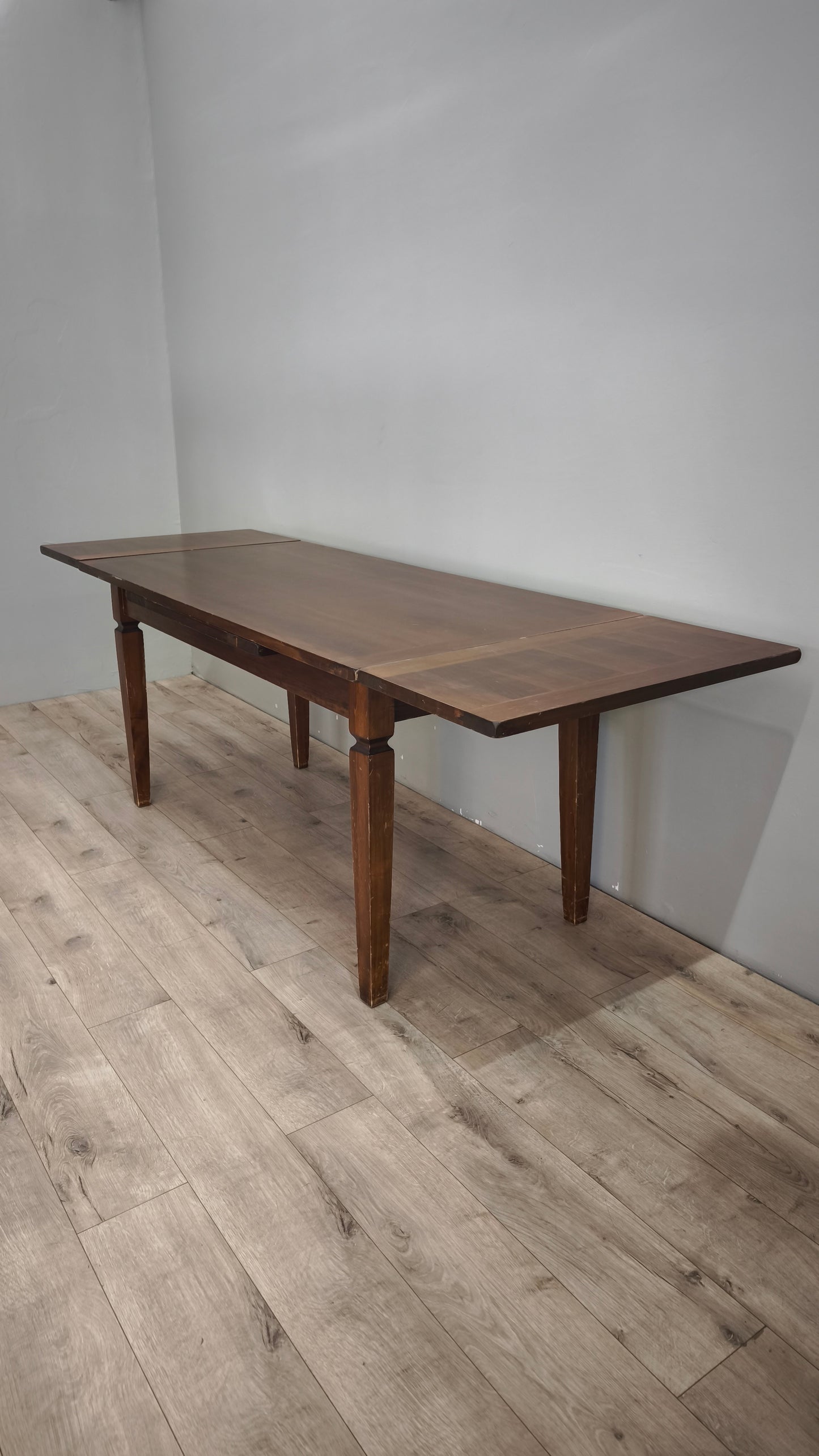 89406 Tavolo allungabile in legno