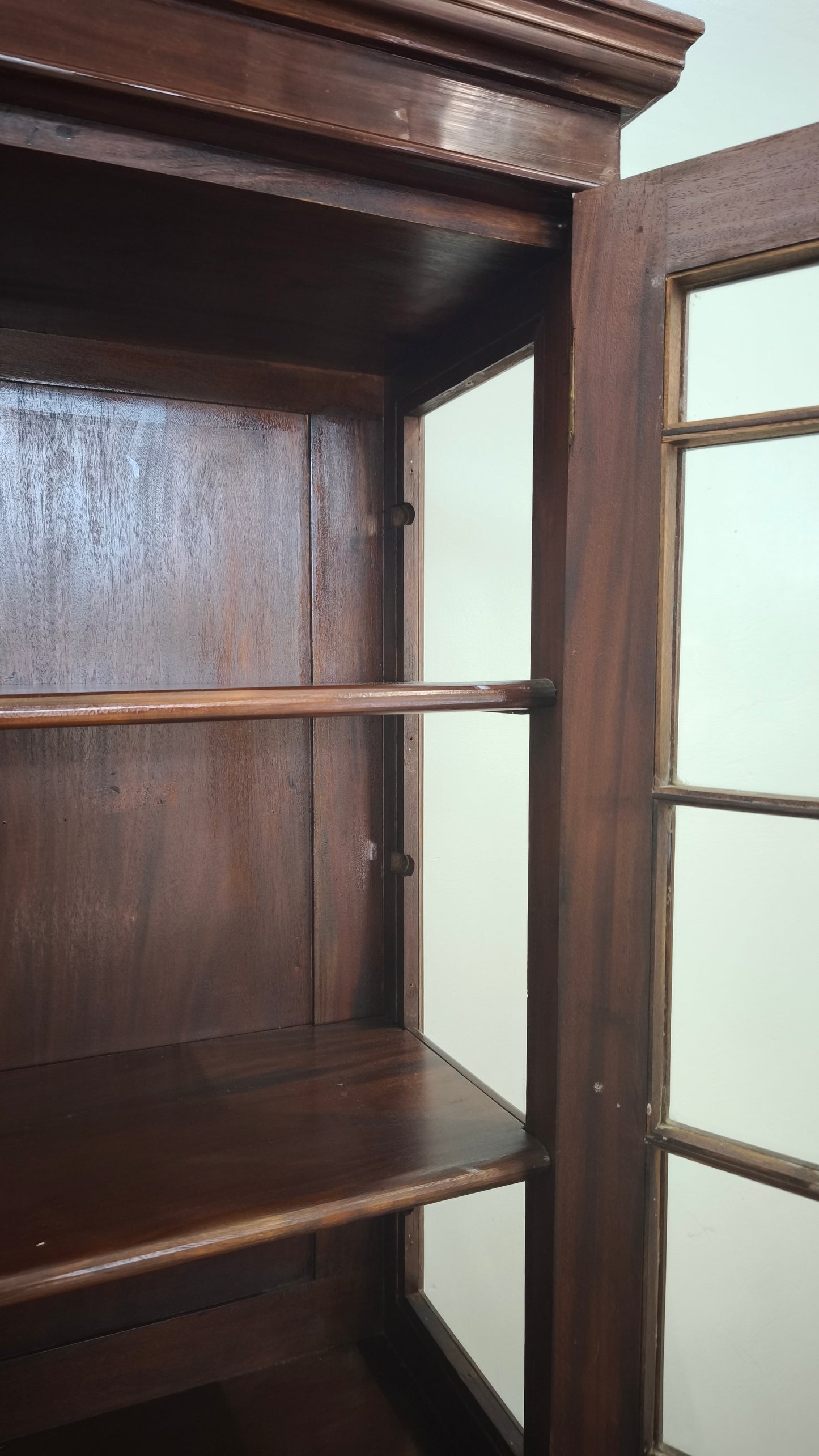89431 Vetrina in legno un'anta