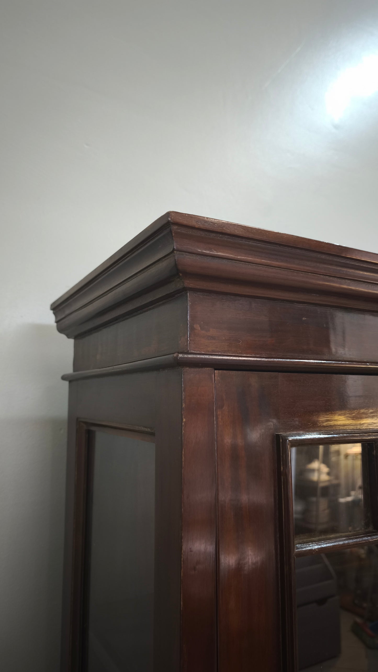 89431 Vetrina in legno un'anta