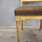 89392 Sedia con struttura in legno dorato e stoffa marrone