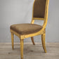 89392 Sedia con struttura in legno dorato e stoffa marrone