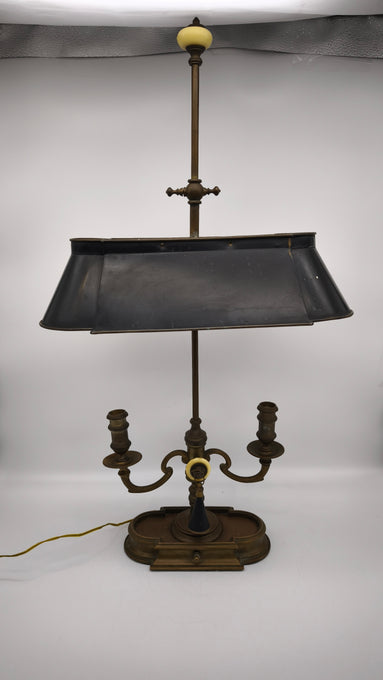 89470 Lampada da tavolo Bouillotte in ottone