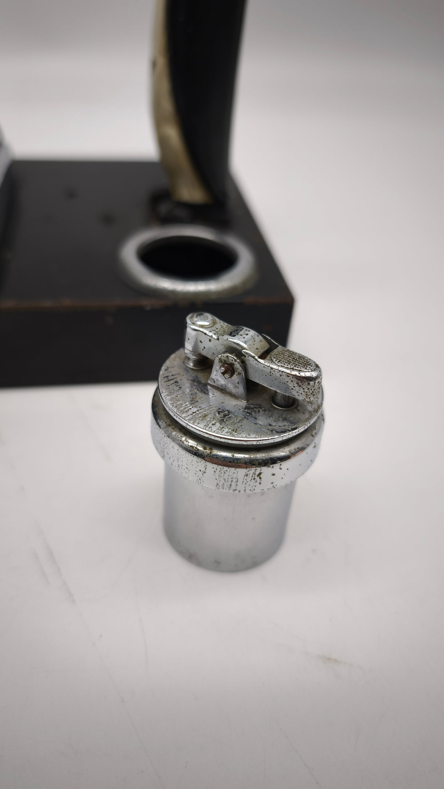 89495 Scatola dispenser Pik-a-Cig Penguin Lighter, Ronson, prima metà del '900