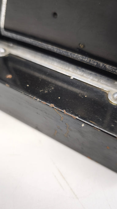 89495 Porta sigarette Ronson con pinguino, prima metà del '900