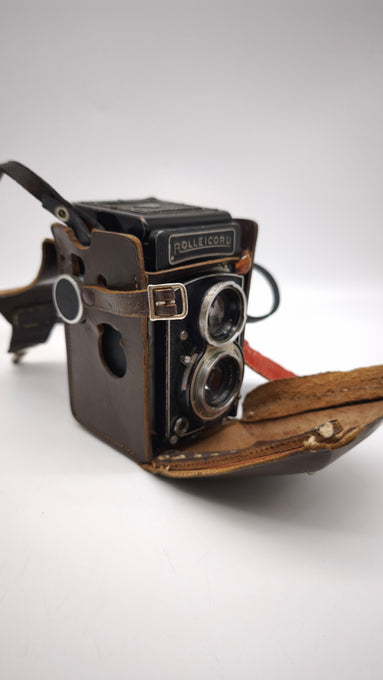 89060 Fotocamera biottica vintage Rolleicord con custodia