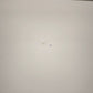 89580 Tavolo rettangolare con piano bianco e gambe in legno