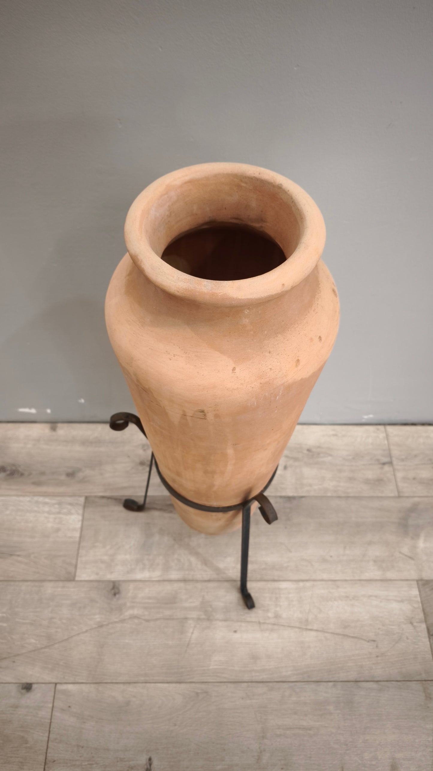 89579 Anfora in terracotta Impruneta con supporto in ferro