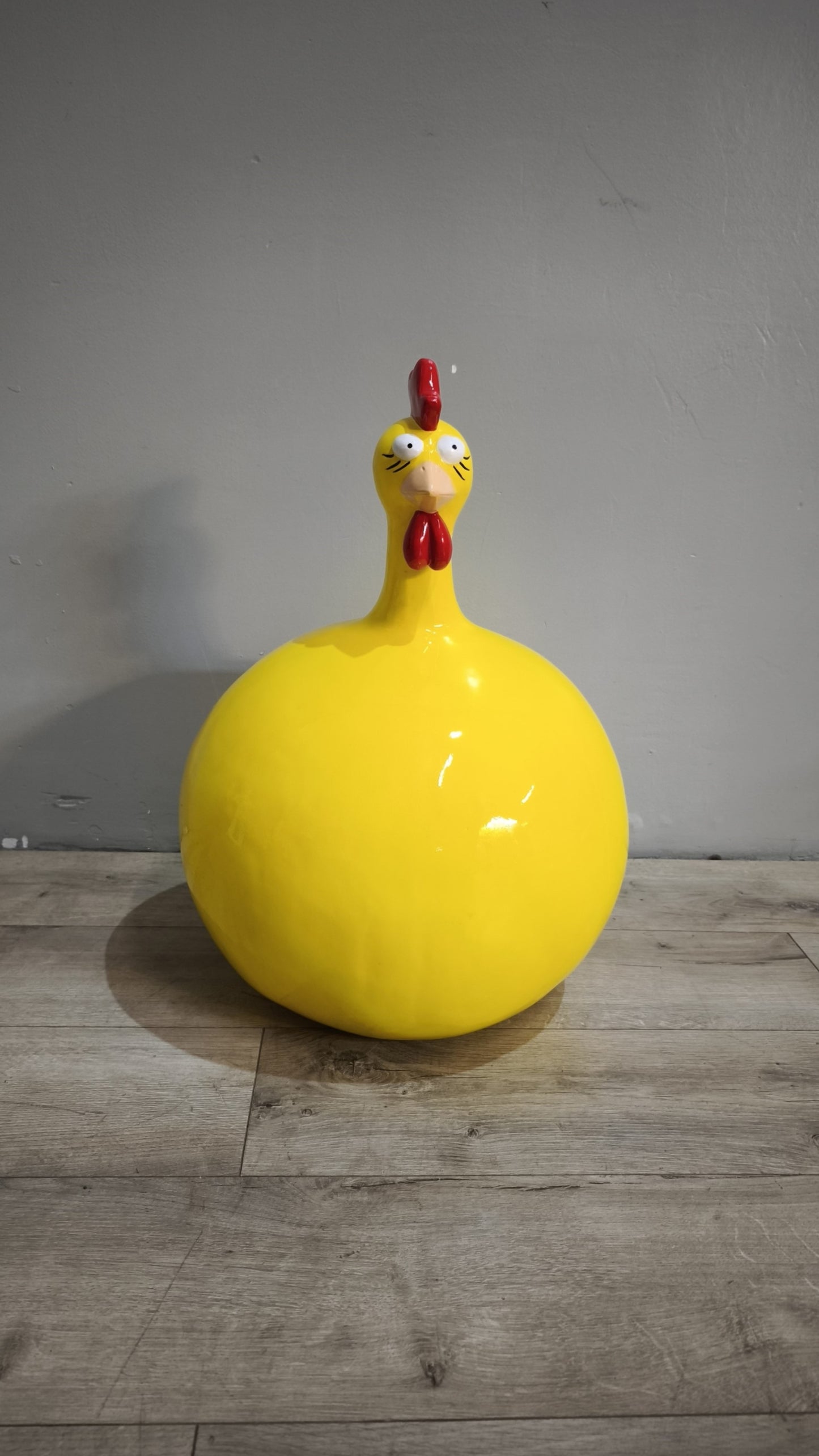 89627 Statua in resina gallina gialla