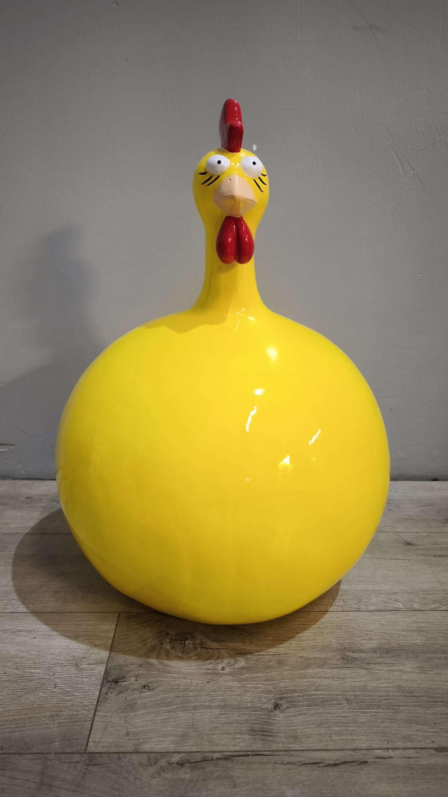 89627 Statua in resina gallina gialla