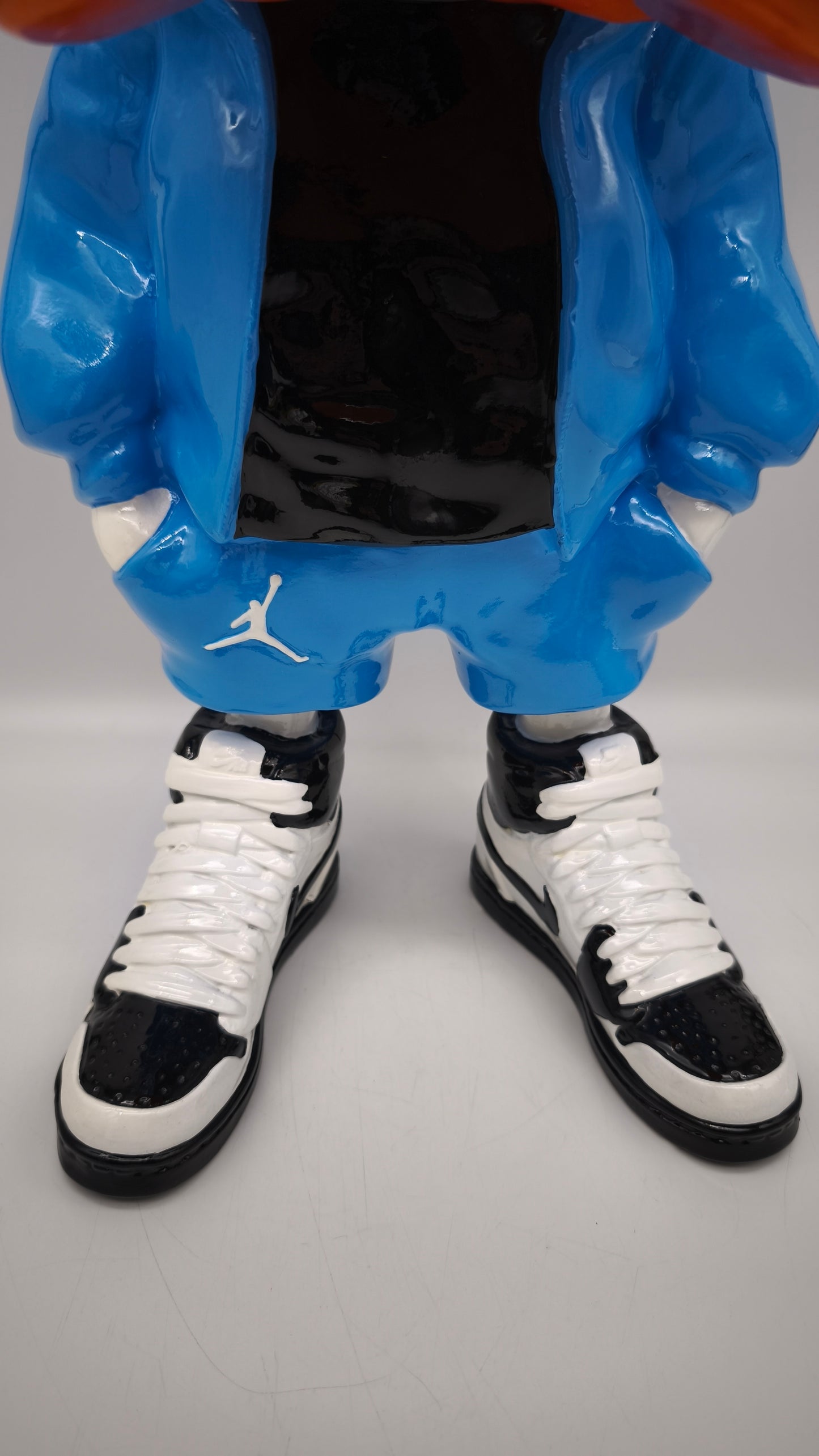 89603 Statua in resina Paperino streetwear