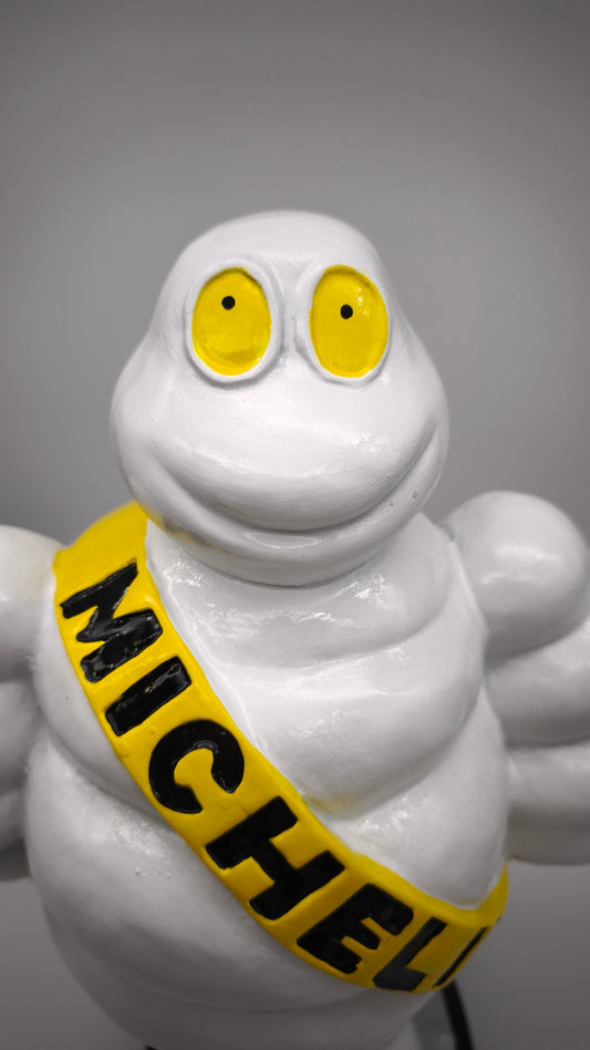 89591 Statua in resina omino Michelin, Bibendum (con base)