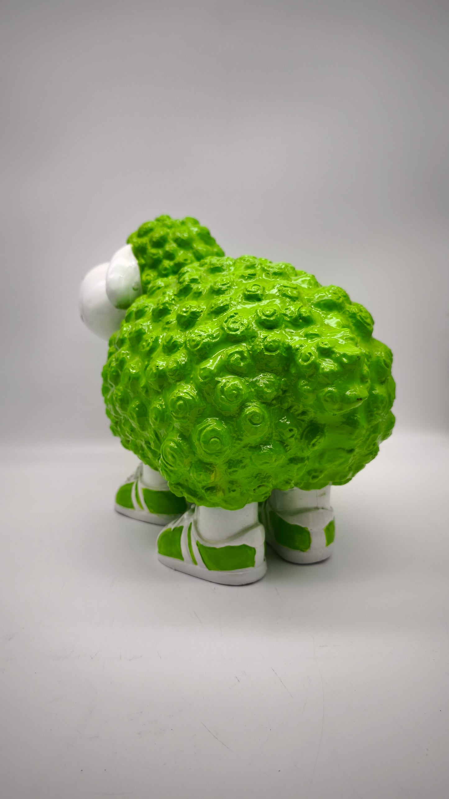 89622 Statua in resina pecora verde