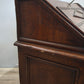 89666 Secretaire in legno massello con piano a ribalta