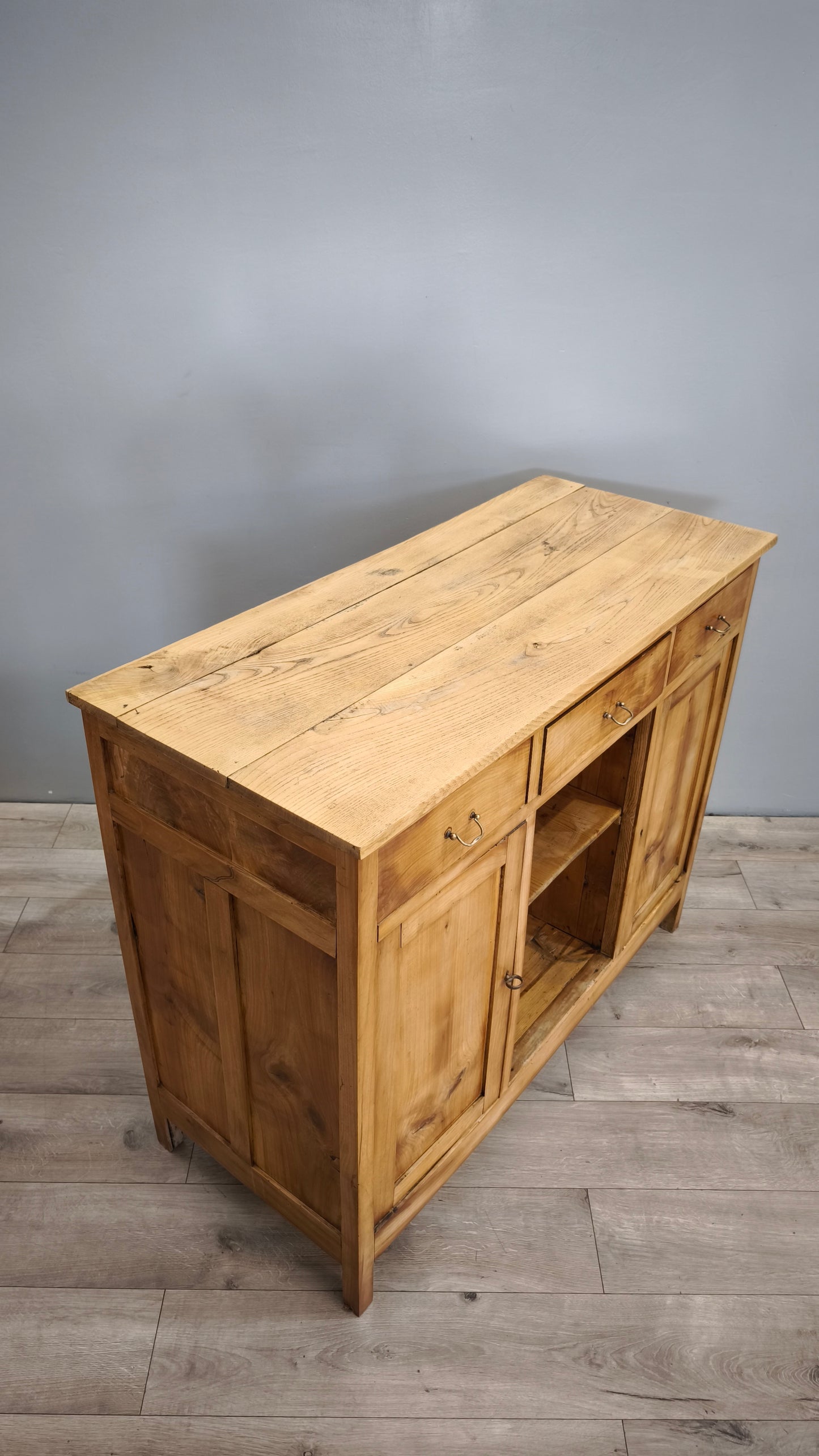 89668 Servante in legno massello