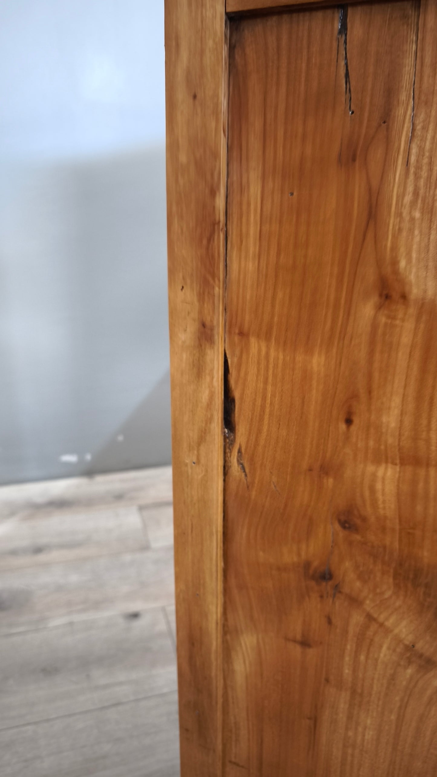89668 Servante in legno massello