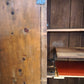 89732 Armadio in legno con ante dipinte