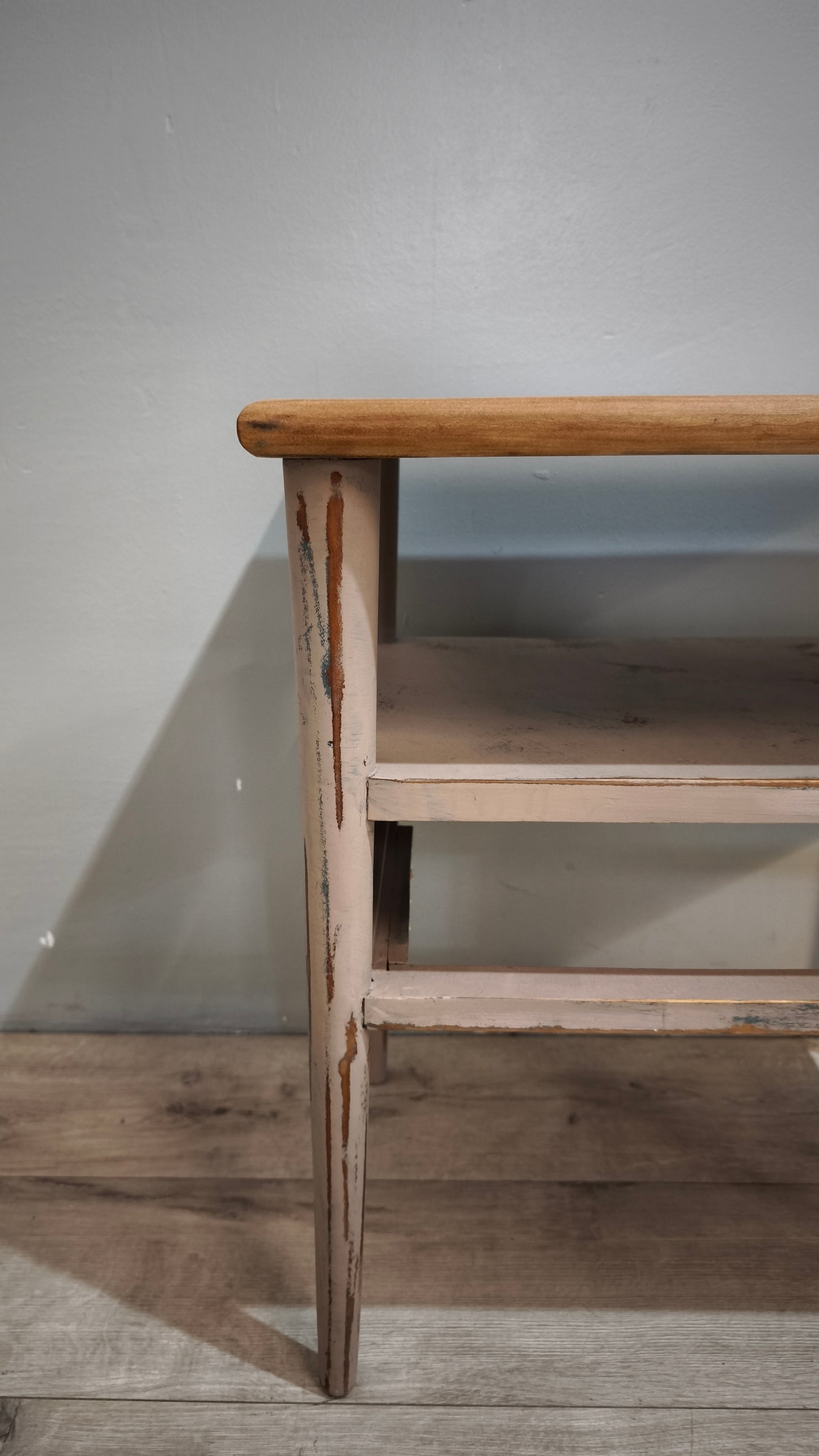 89833 Mobiletto con base grigia e piano in legno