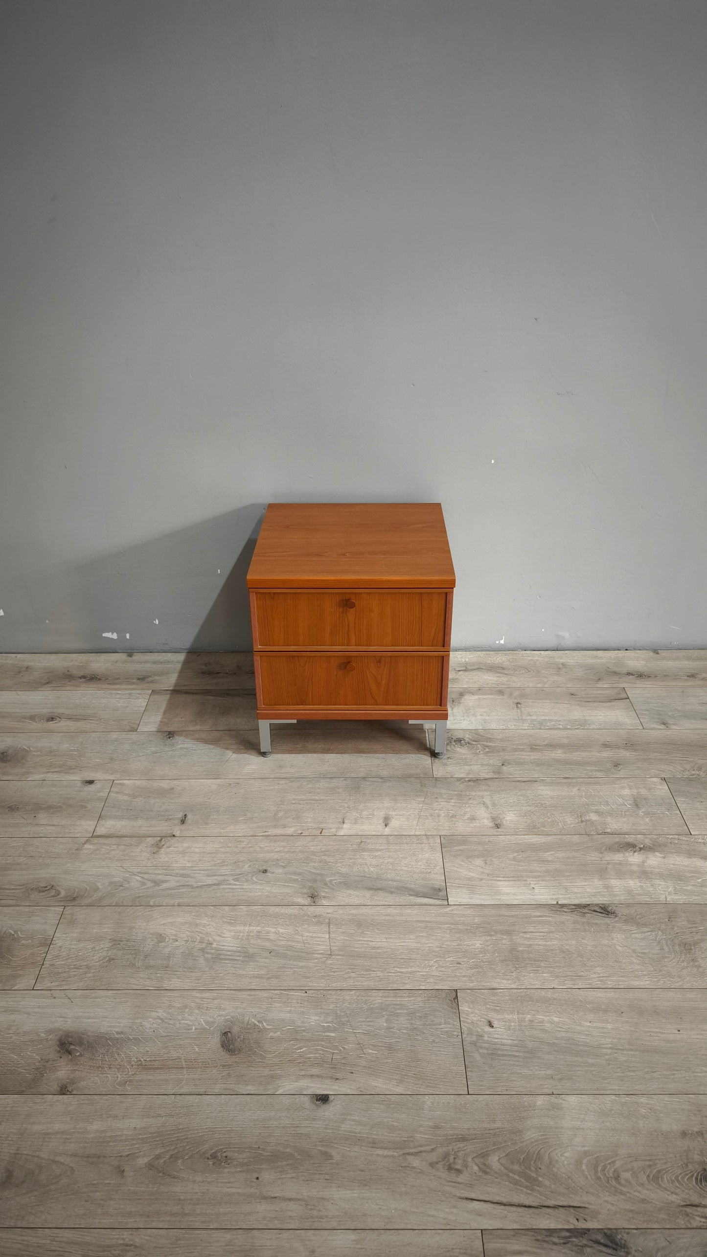 89783 Comodino due cassetti