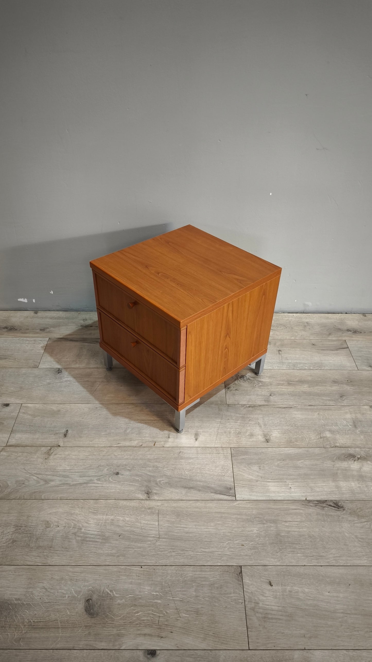 89783 Comodino due cassetti