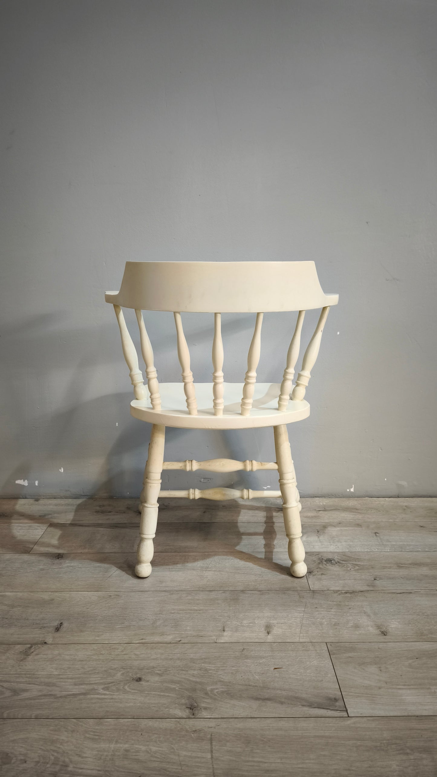 89825 Poltroncina old country bianca