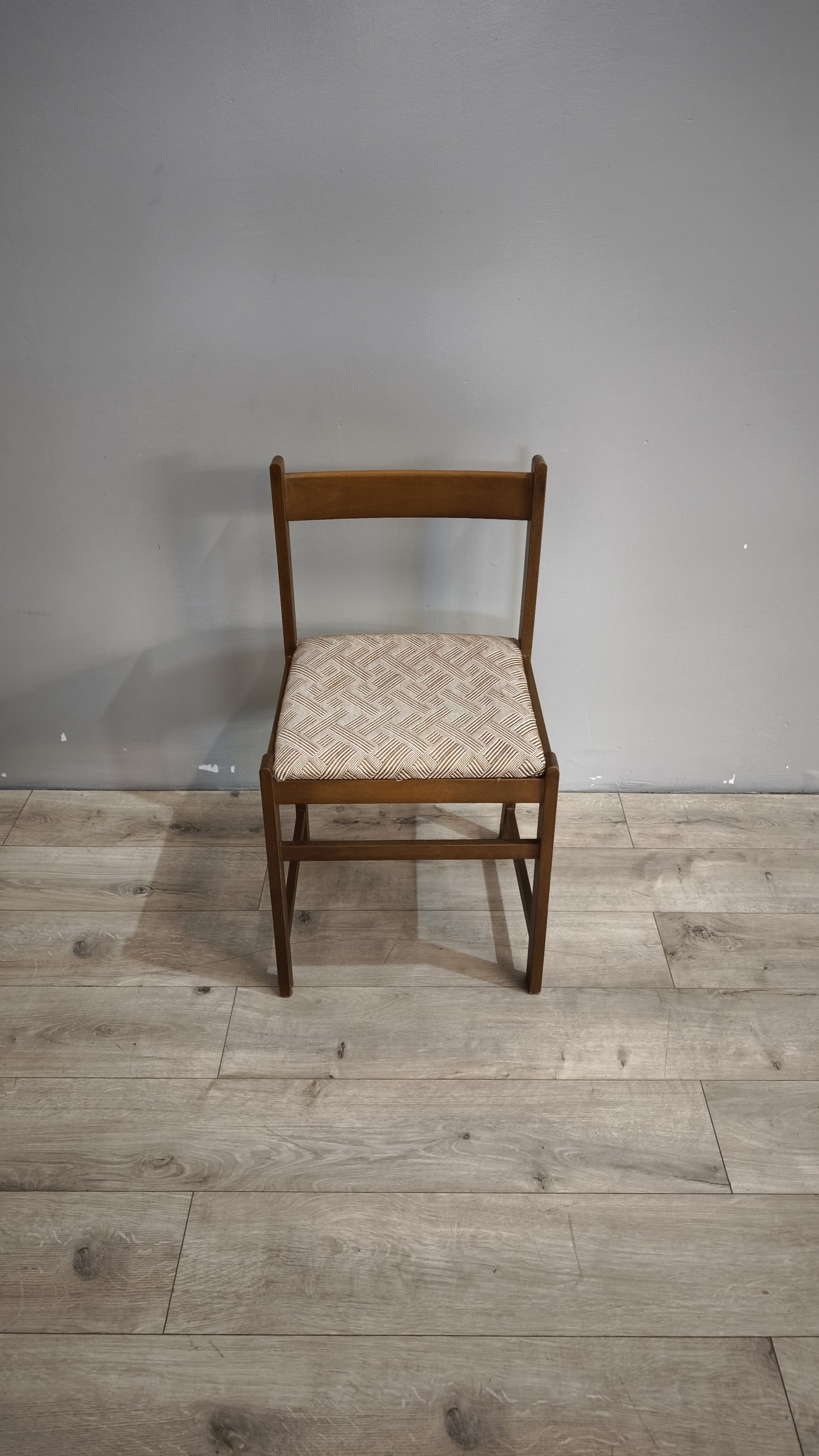 89866 Sedia da sala da pranzo con seduta imbottita e rivestita in tessuto