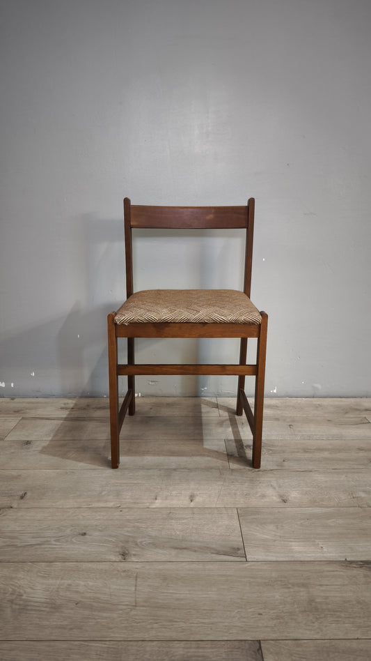 89866-2 Sedia da sala da pranzo con seduta imbottita e rivestita in tessuto