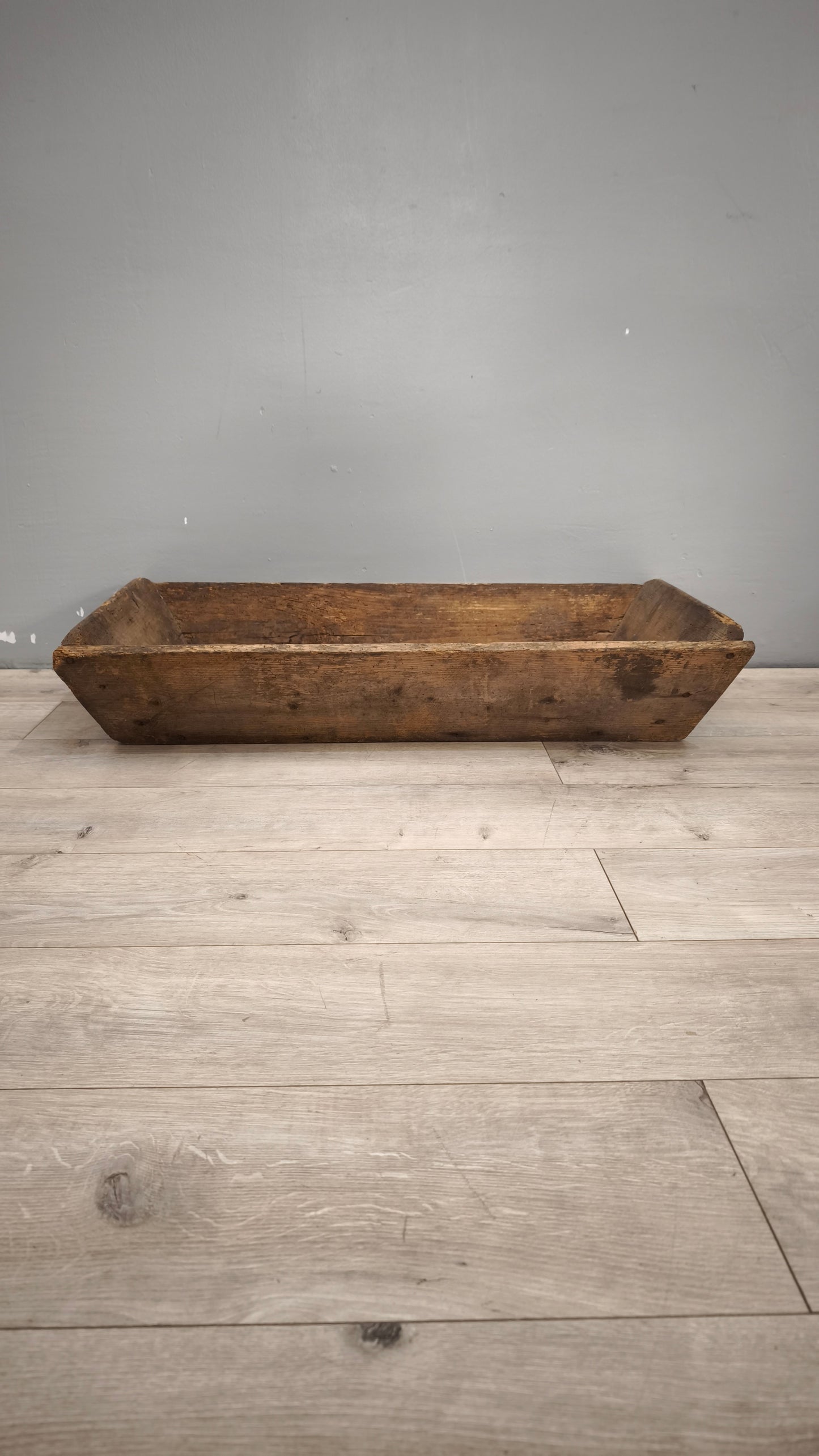89802 Antico contenitore per farina in legno