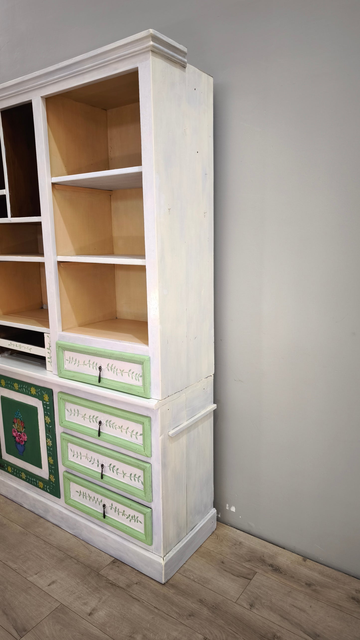 89737 Credenza due corpi dipinta