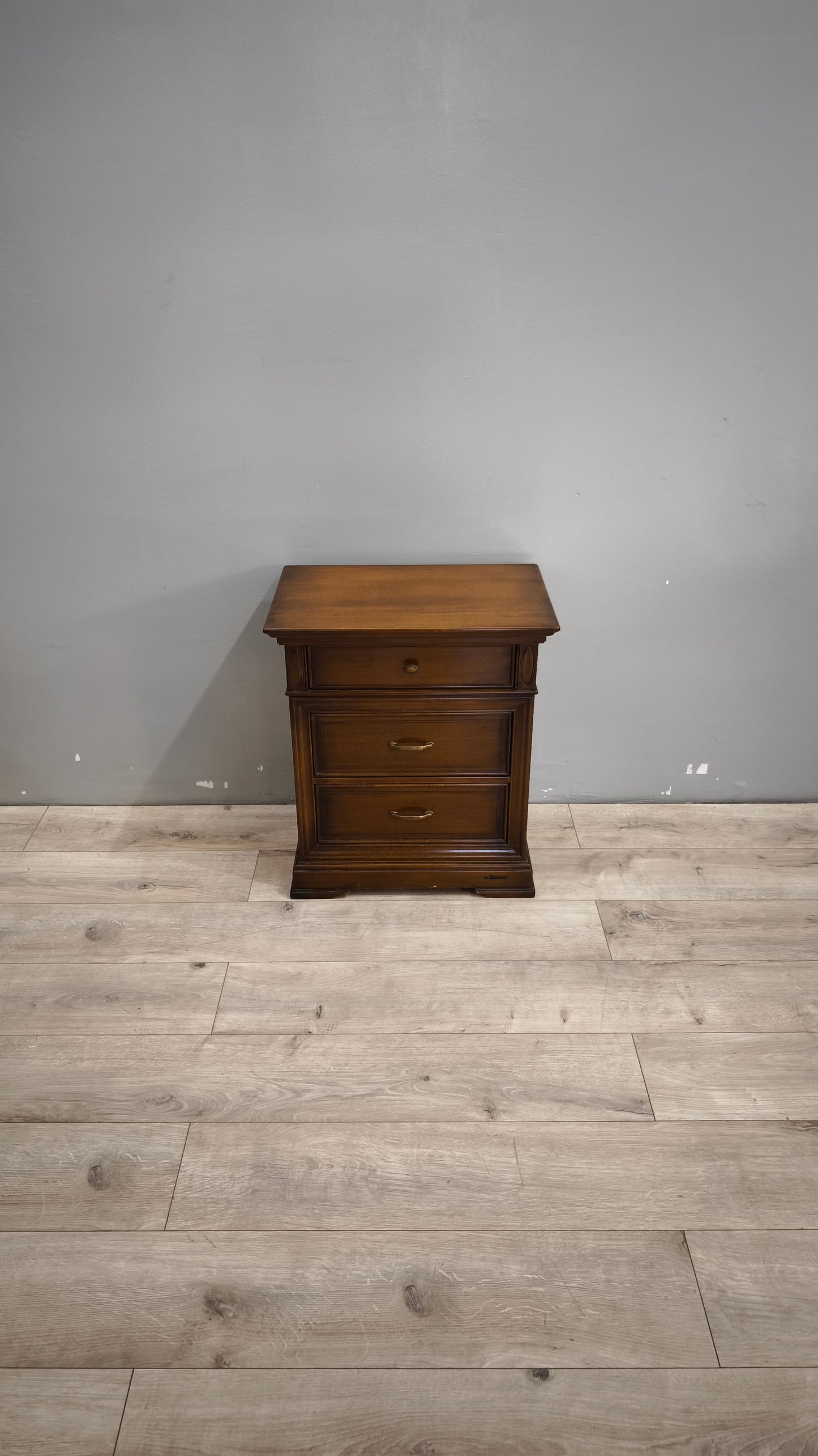 89932 Comodino singolo in legno Le Fablier