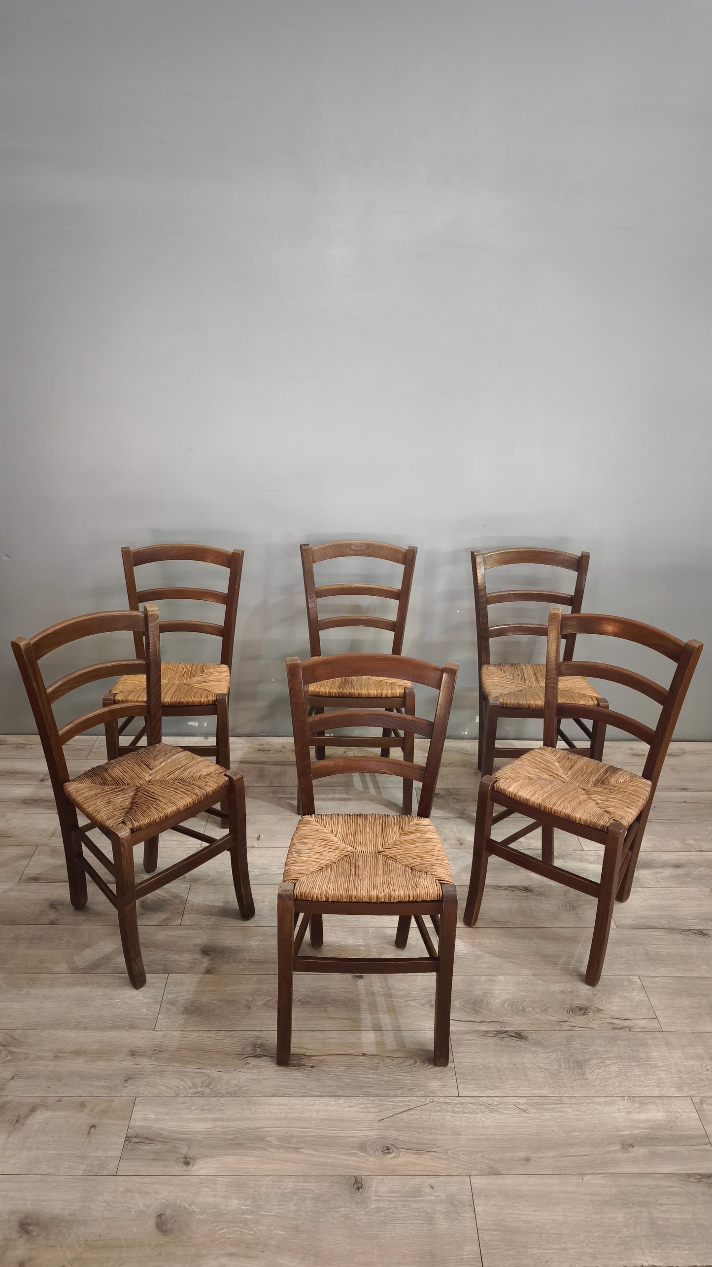 89778 Set n 6 sedie con struttura in legno e seduta in paglia