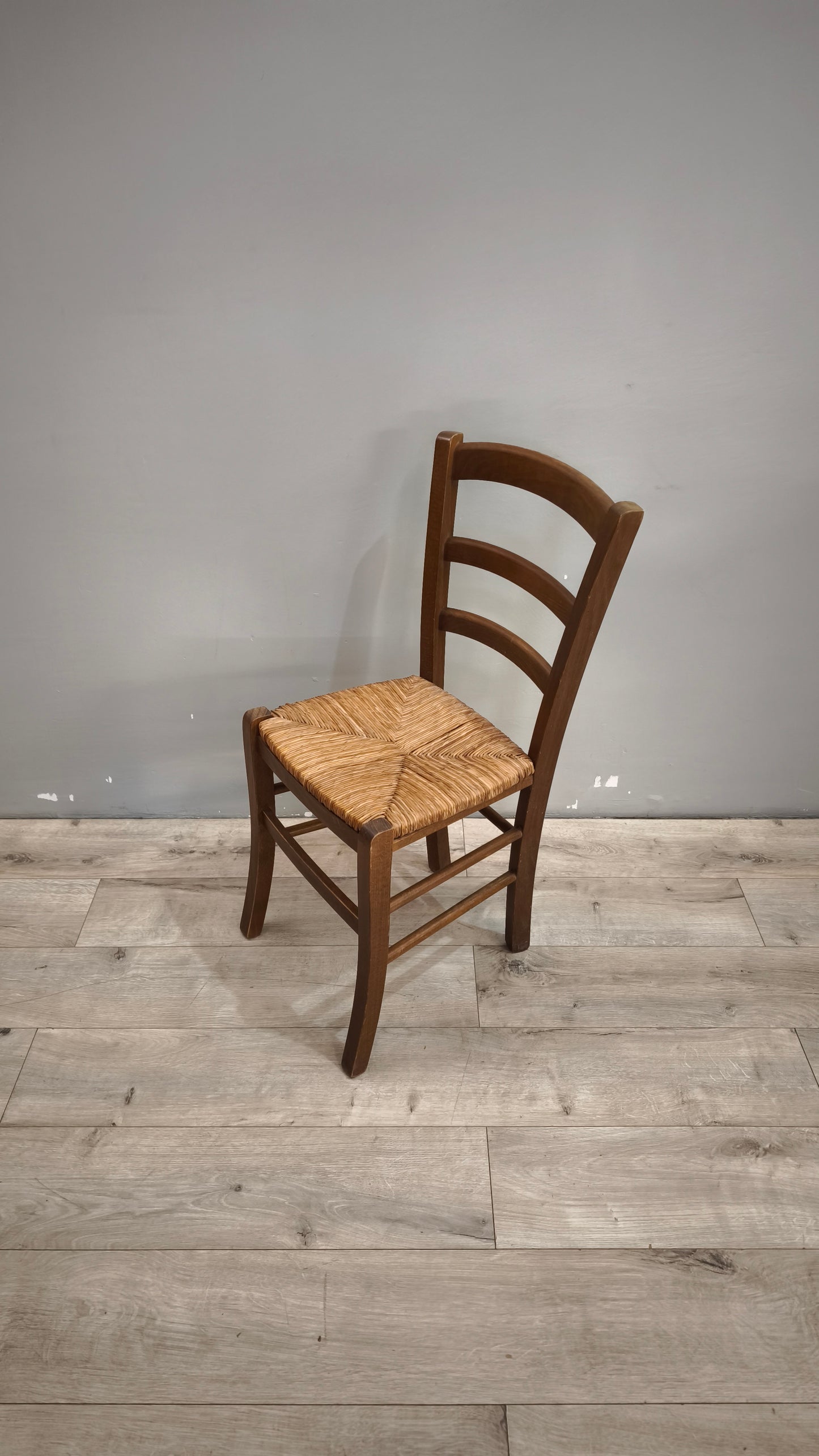 89778 Set n 6 sedie con struttura in legno e seduta in paglia