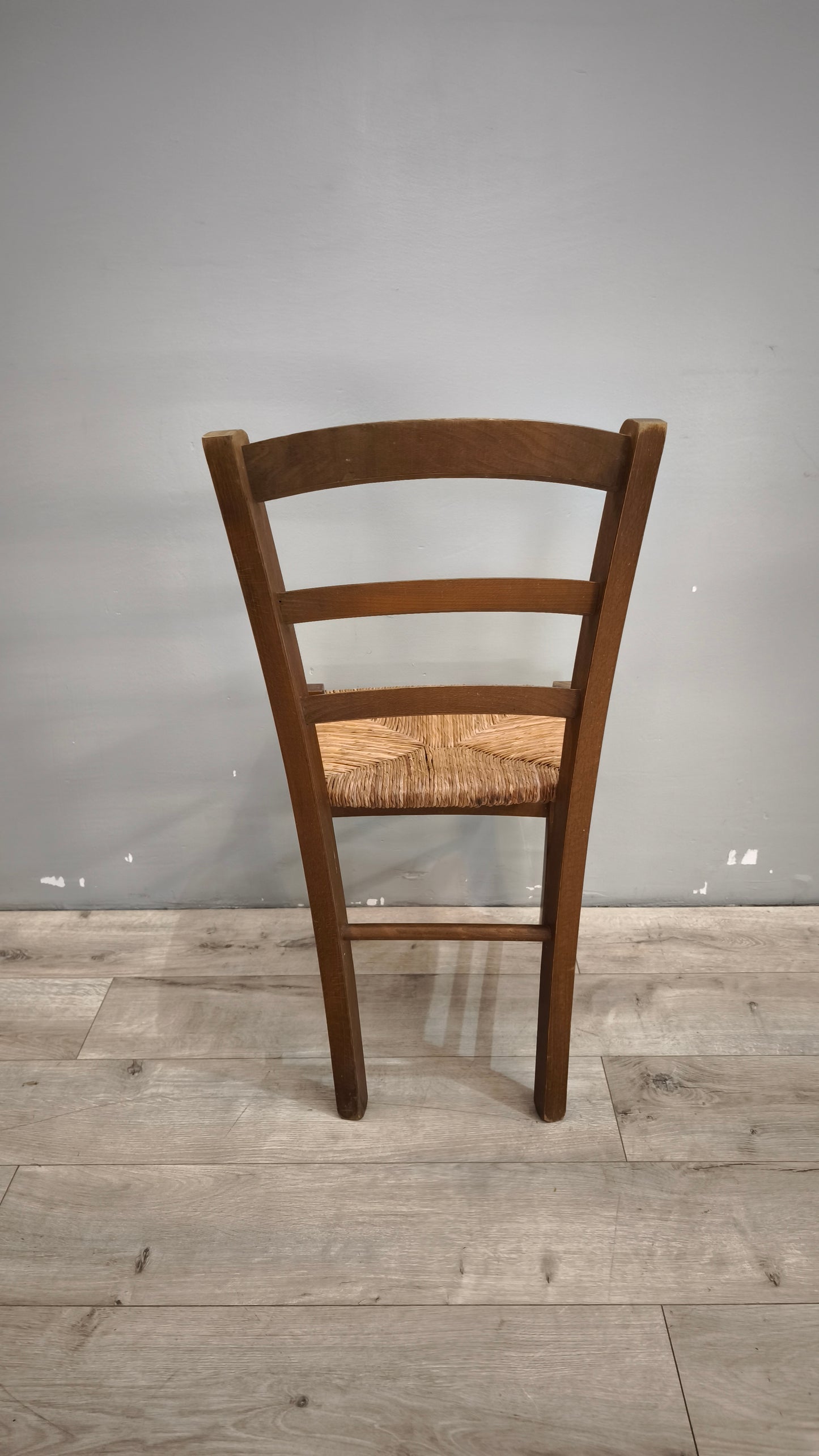 89778 Set n 6 sedie con struttura in legno e seduta in paglia